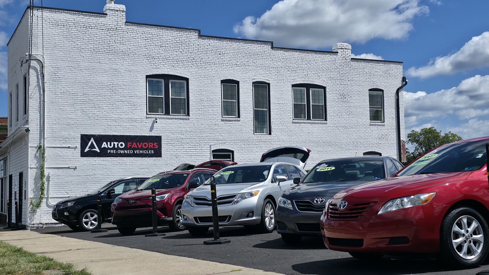 The Auto Favors building and lot on Hull Street